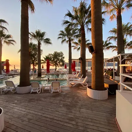 Apartment Ouranias